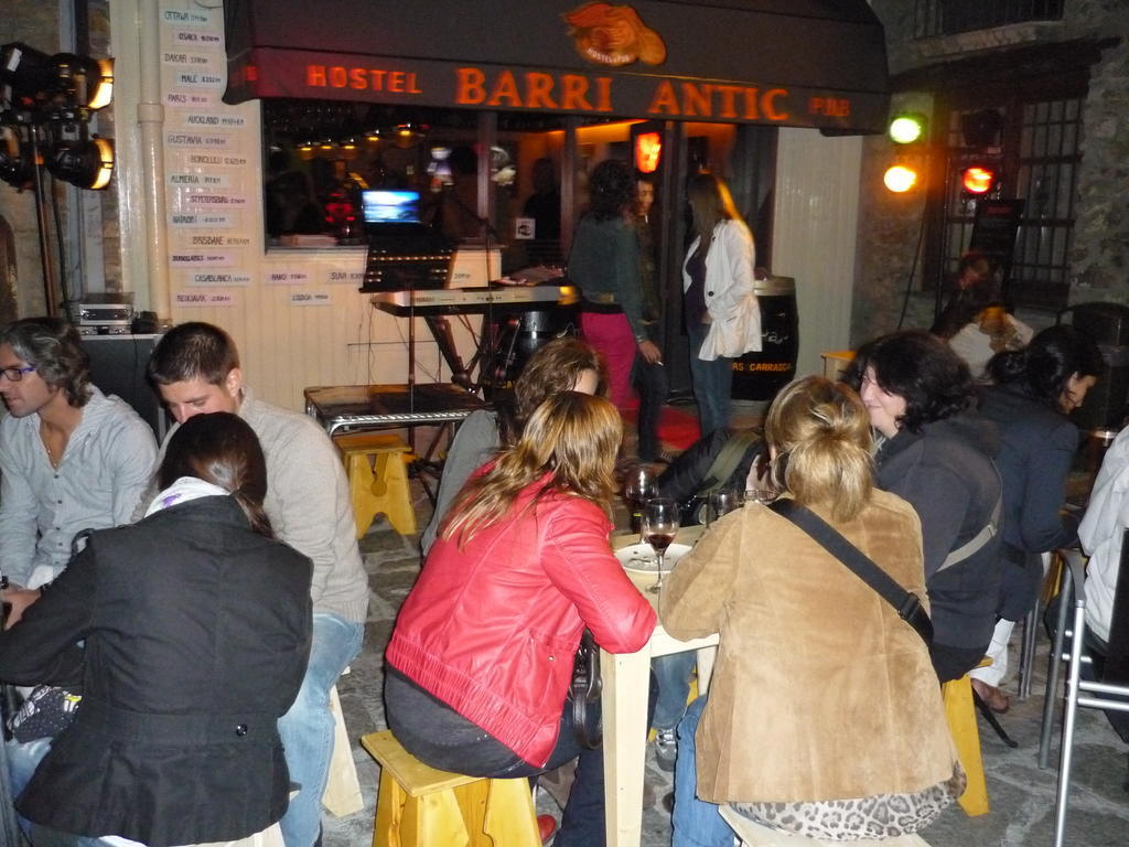 Barri Antic Hostel & Pub Andorra la Vella Eksteriør bilde